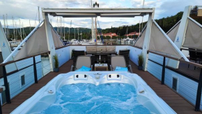 SEA LUX FLOATING HOUSE AJDA Portorose
